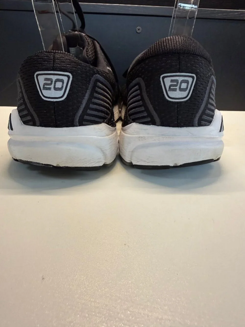 Brooks Men Beast 20 Extra Wide 4E Athletic Tennis Shoes Size 10 1/2
